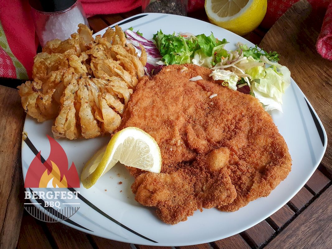 Schnitzel - Wiener Art - Bergfest BBQ - Rezepte, Shop und Grill-Ratgeber