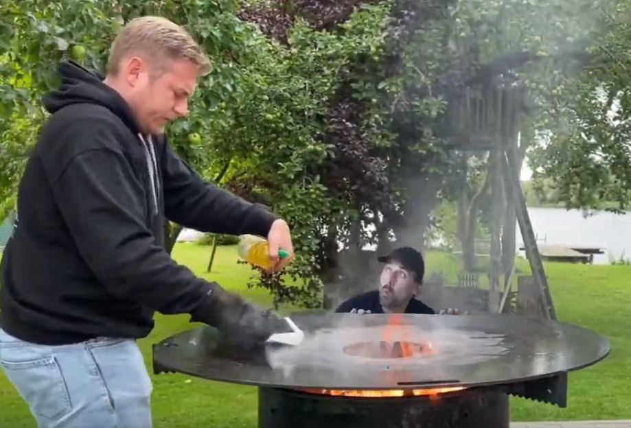 Feuerplatte richtig einbrennen