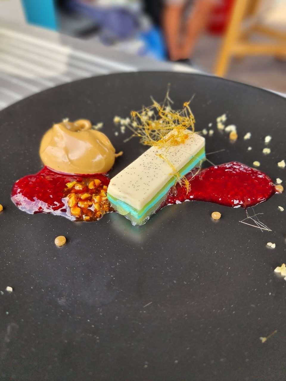 Gang 7 – Dessert mit Stachelbeeren und Kaffeearomen